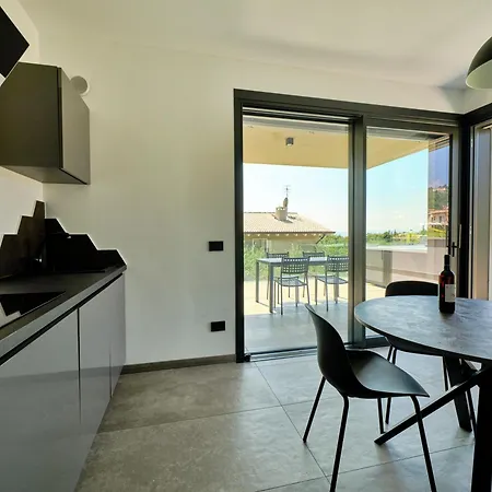 Apartmentsgarda * ガルダ