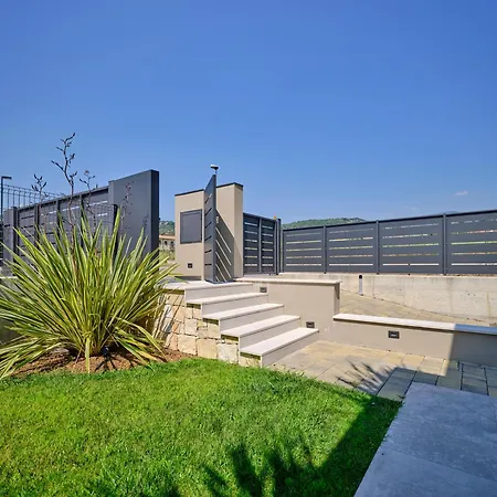 Apartmentsgarda アパート