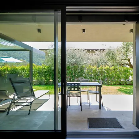 Apartmentsgarda アパート ガルダ